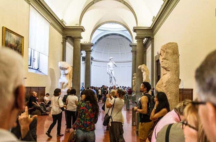 statue of david by michelangelo