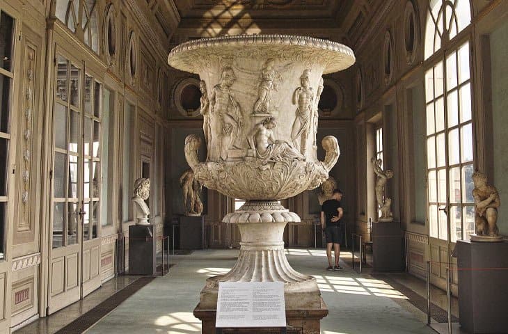 Medici Vase (Vaso Medici) - Uffizi Gallery Florence